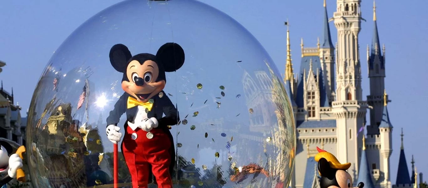 Walt Disney World: Υποχρεωτική χρήση μάσκας - Ο Μίκυ σε... απόσταση